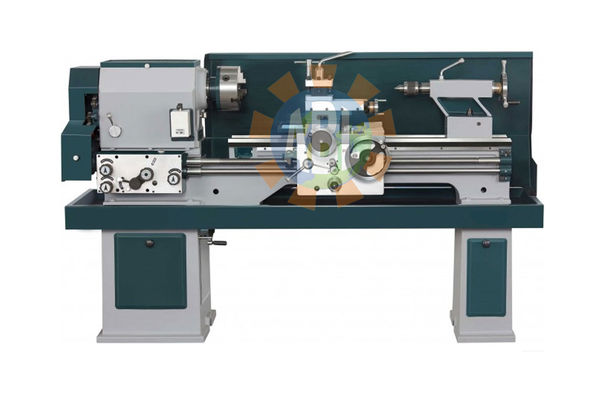 light medium duty cone pulley type lathe machine2